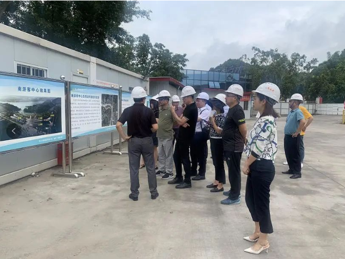 (南游客中心調研現(xiàn)場) (南游客中心調研現(xiàn)場)